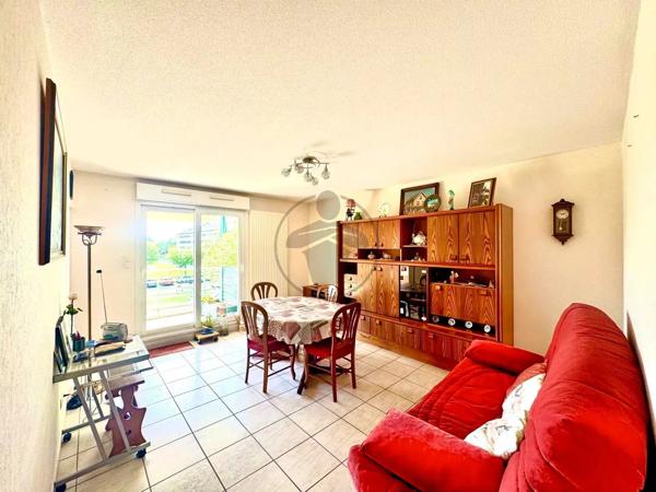Vente                                                      Appartement
                        
                     2 pièces                      47 m2                     à Besançon