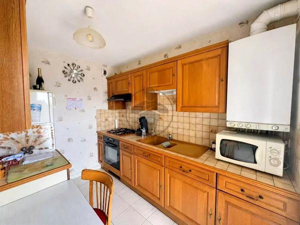 Vente                                                      Appartement
                        
                     2 pièces                      47 m2                     à Besançon