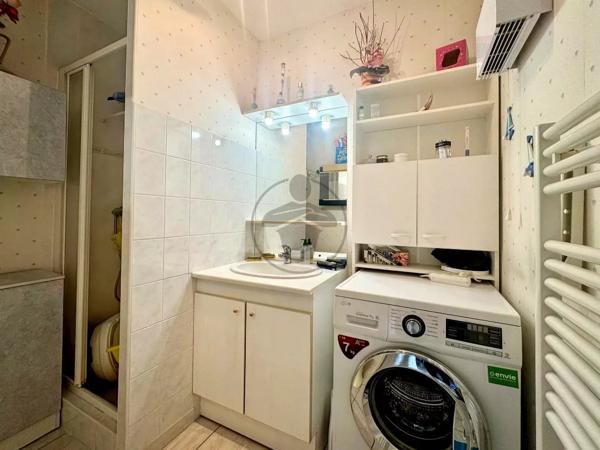 Vente                                                      Appartement
                        
                     2 pièces                      47 m2                     à Besançon