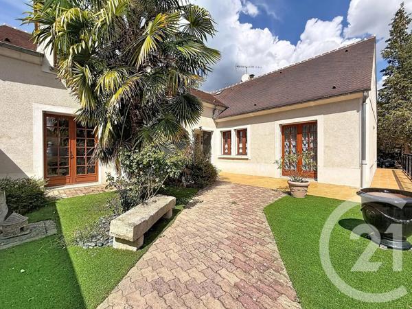 Maison à vendre  6 pièces - 127,89 m 2   FONTAINEBLEAU  - 77