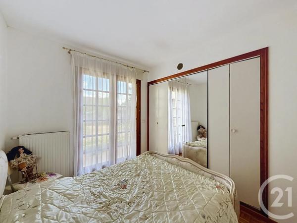 Maison à vendre  6 pièces - 127,89 m 2   FONTAINEBLEAU  - 77