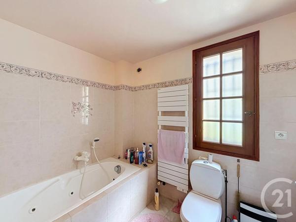 Maison à vendre  6 pièces - 127,89 m 2   FONTAINEBLEAU  - 77