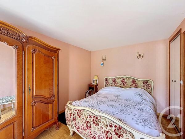 Maison à vendre  6 pièces - 127,89 m 2   FONTAINEBLEAU  - 77