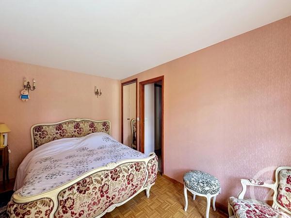 Maison à vendre  6 pièces - 127,89 m 2   FONTAINEBLEAU  - 77
