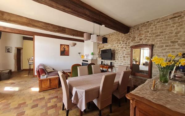 Appartement à vendre    5 pièces • 130 m2 Chazay-d'Azergues