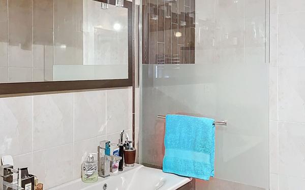 Appartement à vendre    5 pièces • 130 m2 Chazay-d'Azergues