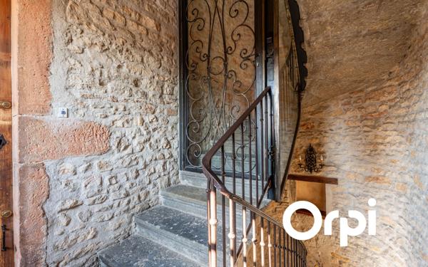 Appartement à vendre    5 pièces • 130 m2 Chazay-d'Azergues