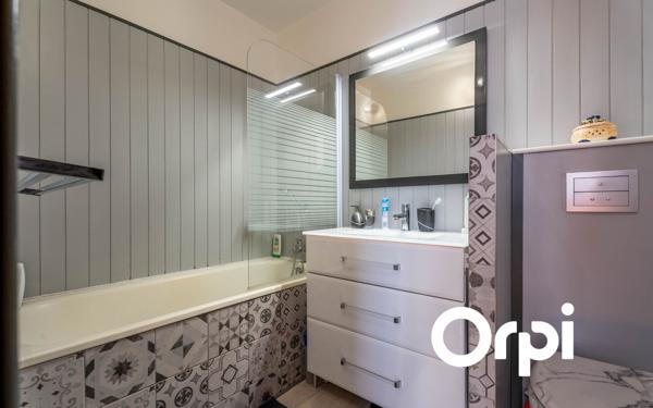 Appartement à vendre    5 pièces • 130 m2 Chazay-d'Azergues