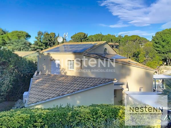 A vendre maison 6 pièces de 170 m² avec plus de 50 m² de dépendance et piscine sur terrain arboré d'environ 980 m² à Montpellier secteur Aiguelongue