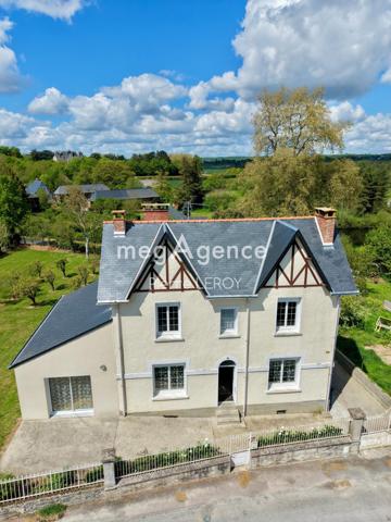 Maison à Segré-en-Anjou Bleu, 49520 - 5 pièces 121m²