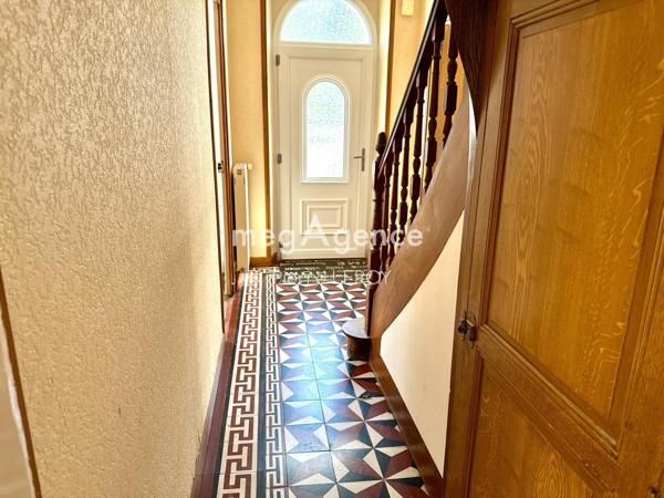 Maison à Segré-en-Anjou Bleu, 49520 - 5 pièces 121m²