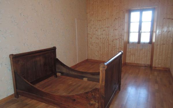 Maison à vendre    5 pièces •  Songieu