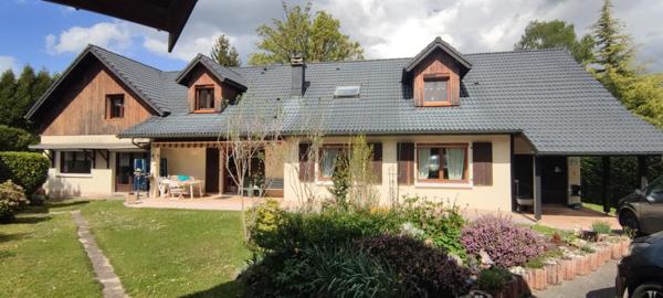 Maison Pers Jussy 9 pièce(s) 256 m2