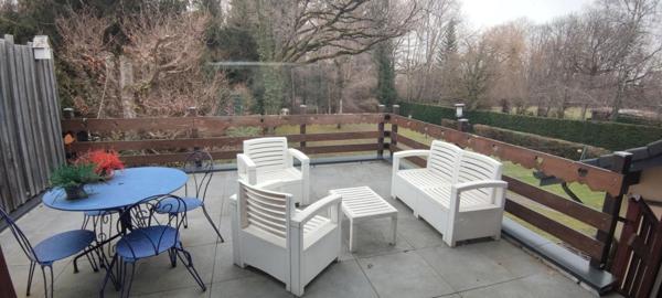 Maison Pers Jussy 9 pièce(s) 256 m2