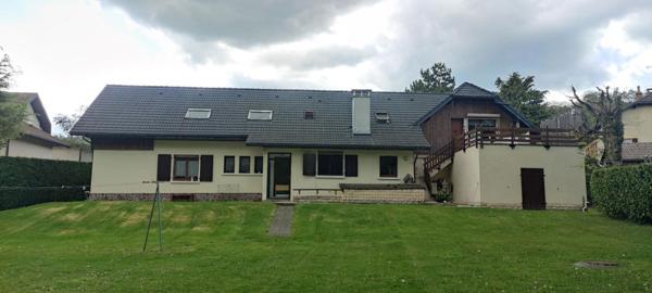 Maison Pers Jussy 9 pièce(s) 256 m2