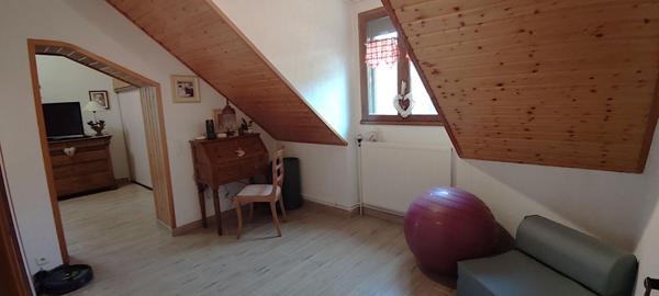 Maison Pers Jussy 9 pièce(s) 256 m2