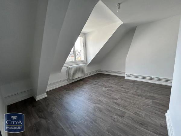 Appartement à louer 4 pièces 77.26m² Tours (37000)