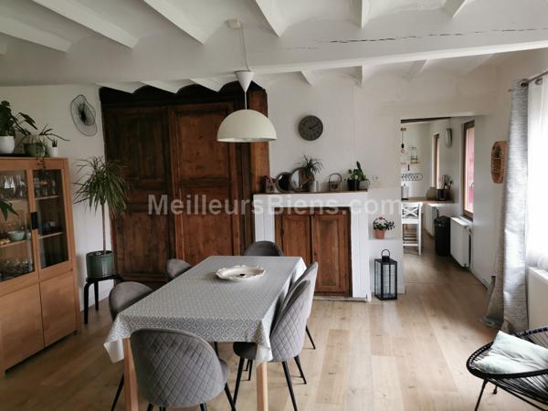 LONGERE INDIVIDUELLE RENOVEE 3 CHAMBRES GRANGE JARDIN