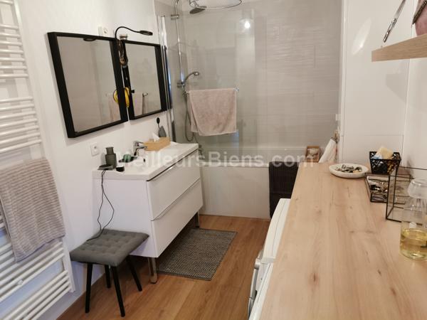 LONGERE INDIVIDUELLE RENOVEE 3 CHAMBRES GRANGE JARDIN