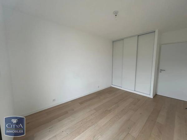 Appartement à louer 3 pièces 69.2m² Annemasse (74100)