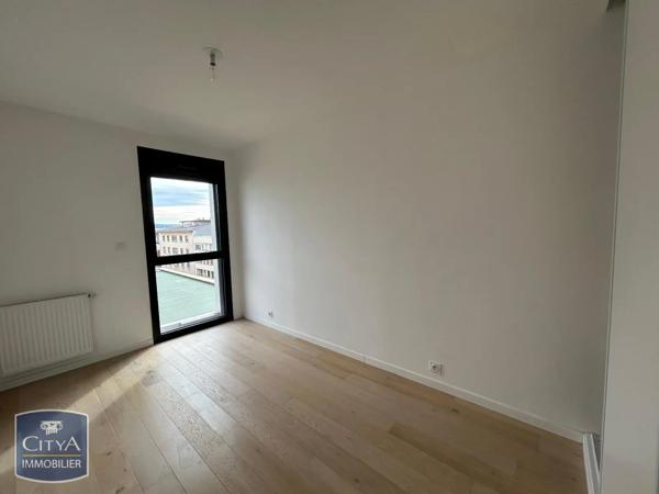 Appartement à louer 3 pièces 69.2m² Annemasse (74100)