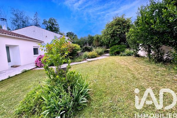 Maison à vendre 6 pièces 140 m² Boutiers-Saint-Trojan