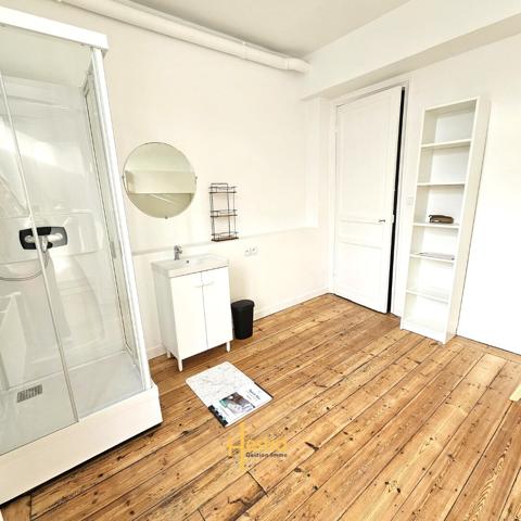 Chambre moderne avec SDB privée - Colocation- Centre Tourcoing