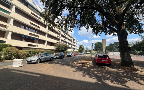 Appartement à vendre    4 pièces • 76 m2 Pessac