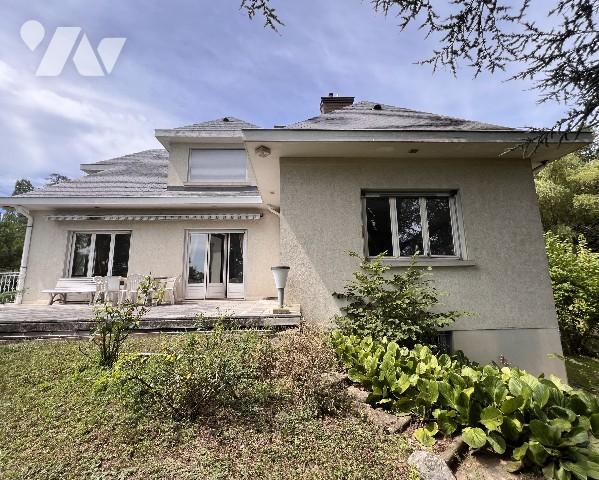 Parc du Vivier, maison R+1 sur sous-sol complet de 340 m² dont 135 habitables + 50 m² aménageables.