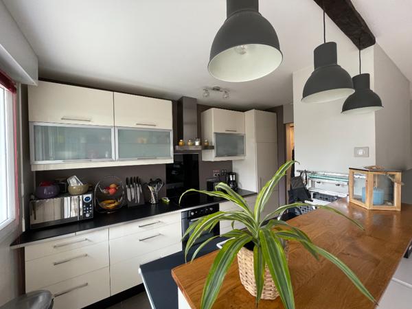 MASSY VILMORIN APPARTEMENT 3 PIÈCES 68 M² REZ-DE-JARDIN TERRASSE PARKING CAVE