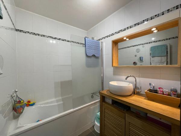 MASSY VILMORIN APPARTEMENT 3 PIÈCES 68 M² REZ-DE-JARDIN TERRASSE PARKING CAVE