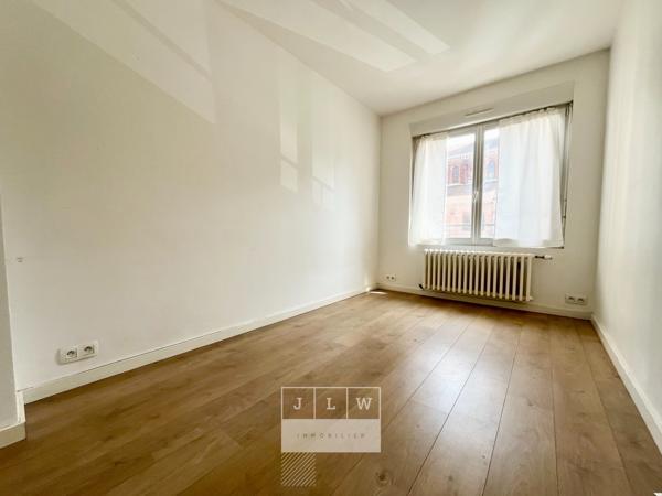 Appartement rénové T4 avec garage et balcon