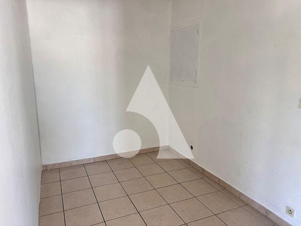 Bureaux 6 pièces 169.02 m2