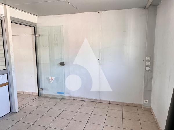 Bureaux 6 pièces 169.02 m2