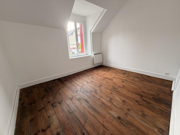 Maison à louer 570 € CC Aigurande 4 p 76 m² DPE E