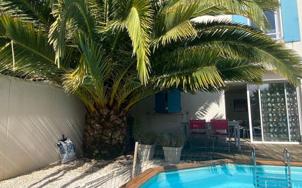 Maison à vendre    4 pièces •  Clavette