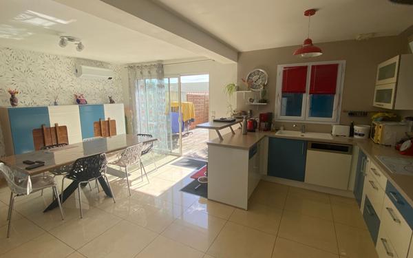 Maison à vendre    4 pièces •  Clavette