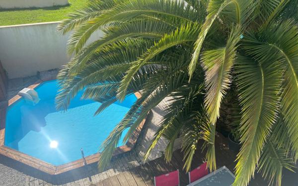 Maison à vendre    4 pièces •  Clavette