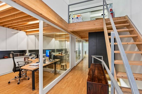 Bureaux à louer ou à vendre - Paris 6 - Surface climatisée sur cour
