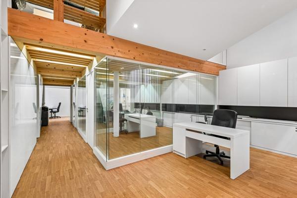 Bureaux à louer ou à vendre - Paris 6 - Surface climatisée sur cour