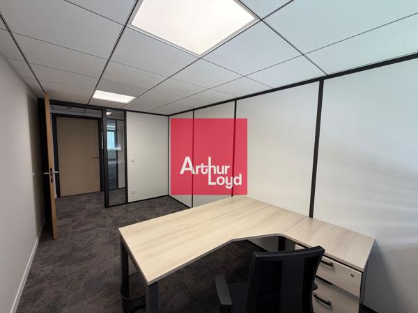 Bureaux à vendre Meylan 313 m² rénovés avec 12 places de stationnement