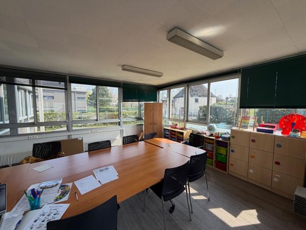 LOCATION - BUREAUX - 278 M2 - COMPIEGNE ZAC DE MERCIÈRES