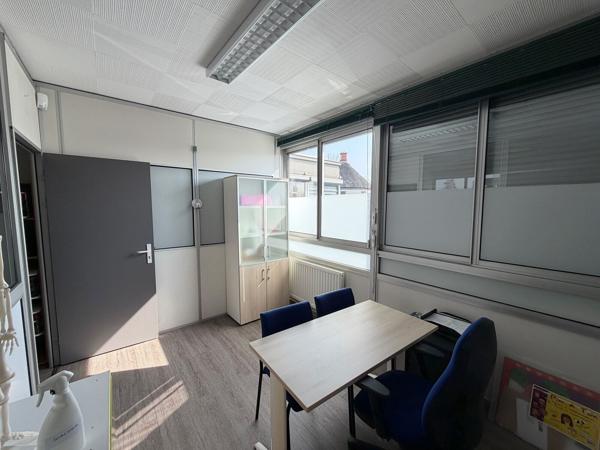 LOCATION - BUREAUX - 278 M2 - COMPIEGNE ZAC DE MERCIÈRES