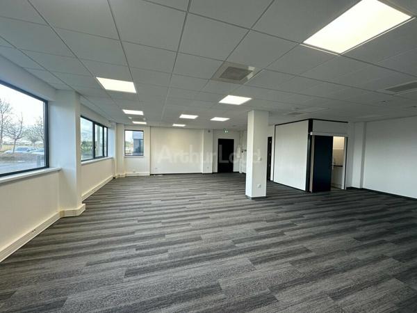 BUREAUX à LOUER de 1043 m²