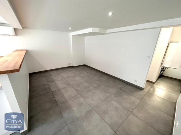 Appartement à louer 4 pièces 77.76m²