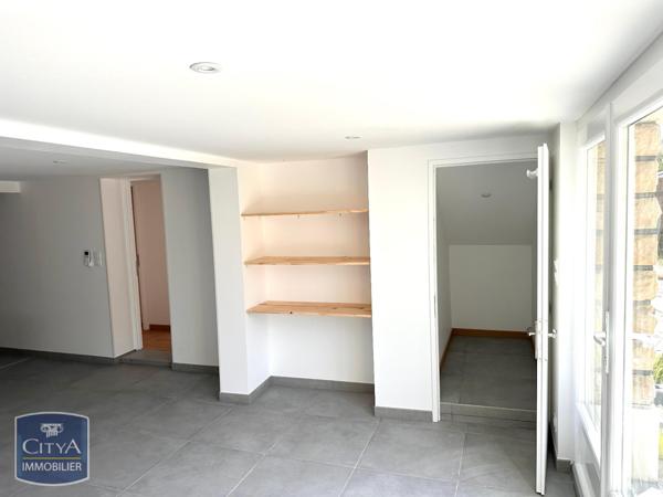 Appartement à louer 4 pièces 77.76m²