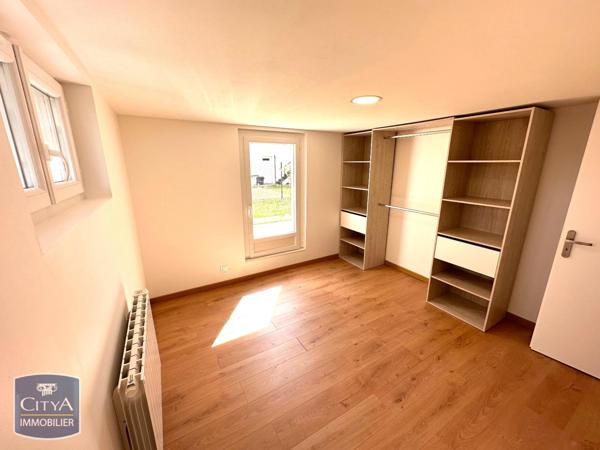 Appartement à louer 4 pièces 77.76m²