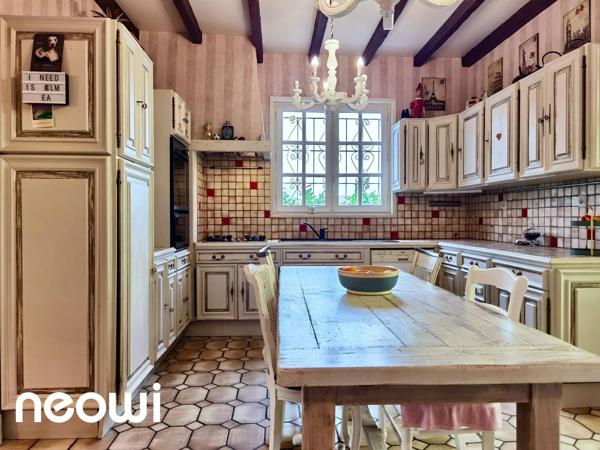 Propriété de CARACTÈRE aux portes d’Aurillac – Un bien RARE et INSPIRANT
