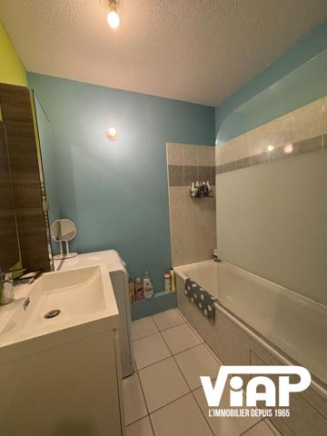 APPARTEMENT T2 AVEC TERRASSE ET PARKING - LIMOGES , Limoges