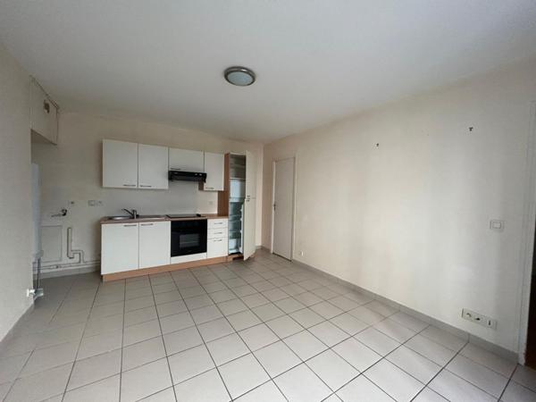 JARDIN DES PLANTES T2,  
Nantes 44000